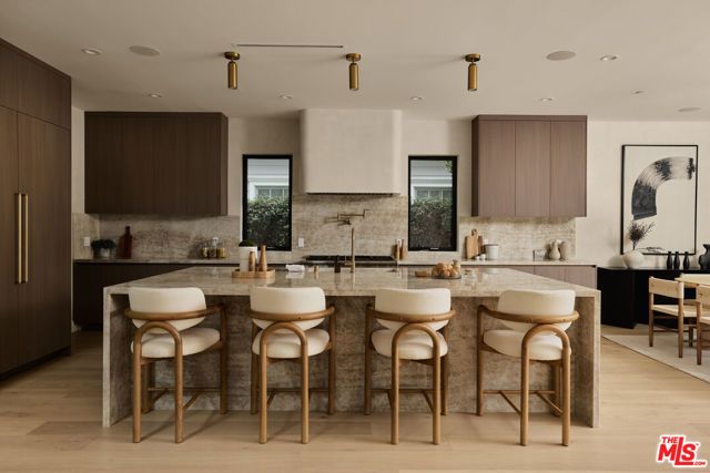 3732 Beethoven Street, Los Angeles, CA 90066