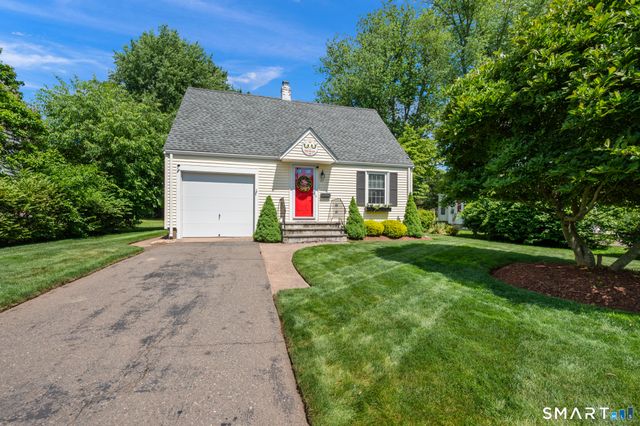 37 Kensington Street, Manchester, CT 06040