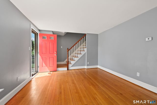 37 Kensington Street, Manchester, CT 06040