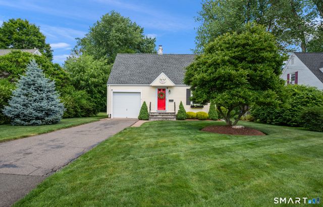 37 Kensington Street, Manchester, CT 06040