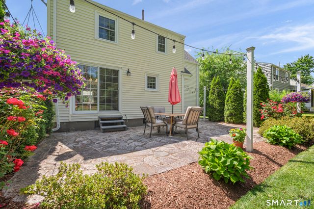 37 Kensington Street, Manchester, CT 06040