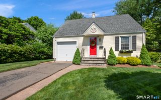 37 Kensington Street, Manchester, CT 06040
