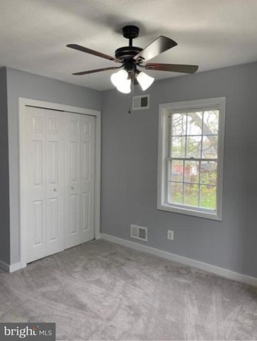 216 COLFAX CT, Manassas Park, VA 20111