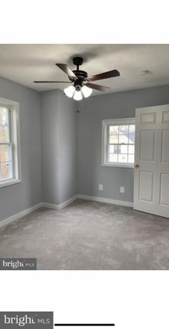216 COLFAX CT, Manassas Park, VA 20111