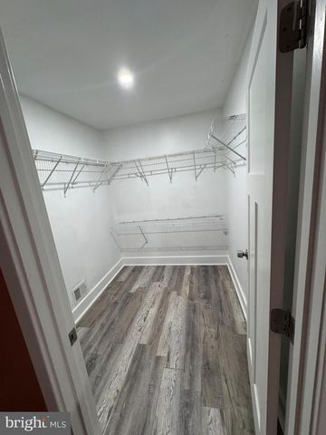 216 COLFAX CT, Manassas Park, VA 20111