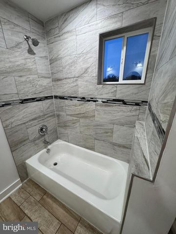 216 COLFAX CT, Manassas Park, VA 20111