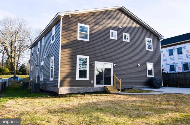216 COLFAX CT, Manassas Park, VA 20111