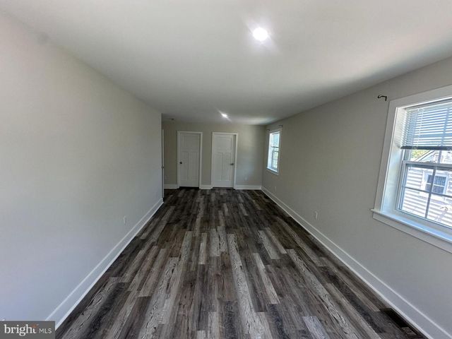 216 COLFAX CT, Manassas Park, VA 20111