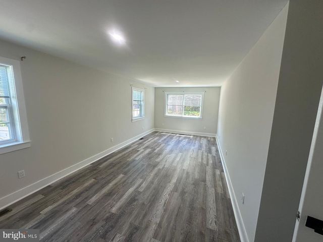 216 COLFAX CT, Manassas Park, VA 20111