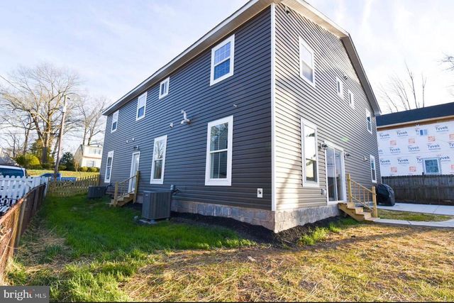 216 COLFAX CT, Manassas Park, VA 20111