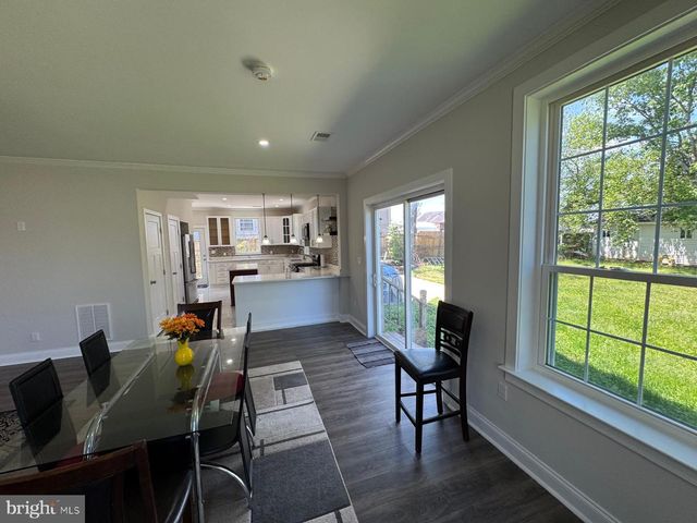 216 COLFAX CT, Manassas Park, VA 20111