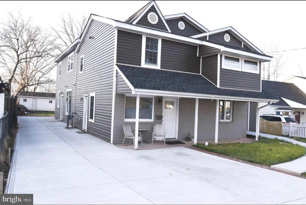 216 COLFAX CT, Manassas Park, VA 20111