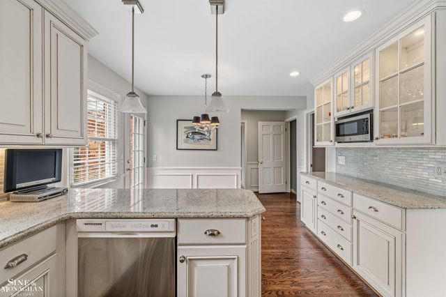 171 Moran Road, Grosse Pointe Farms, MI 48236