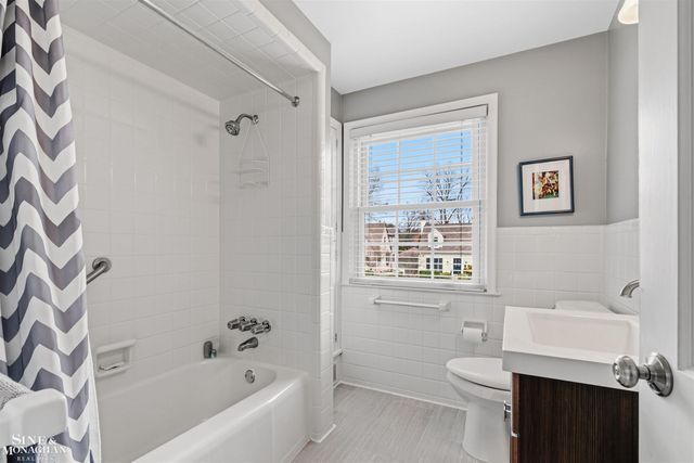 171 Moran Road, Grosse Pointe Farms, MI 48236