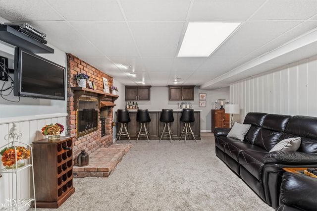 171 Moran Road, Grosse Pointe Farms, MI 48236
