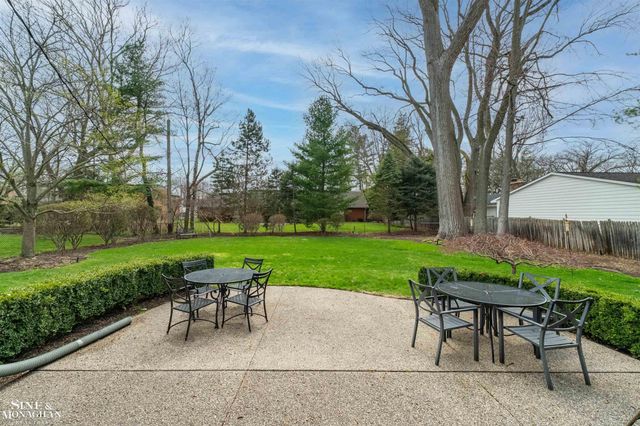 171 Moran Road, Grosse Pointe Farms, MI 48236
