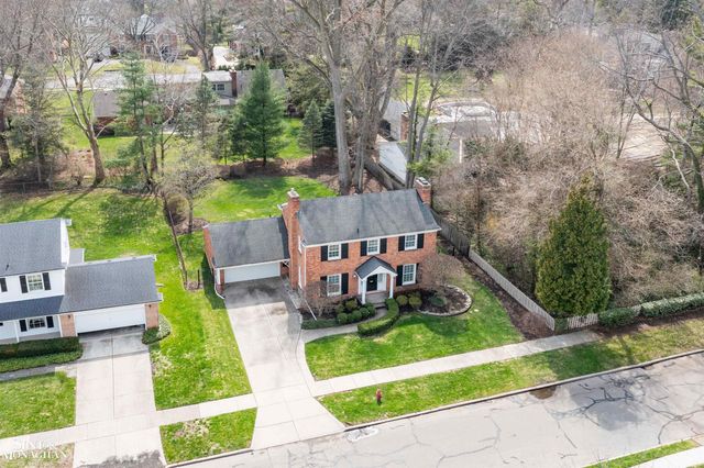 171 Moran Road, Grosse Pointe Farms, MI 48236