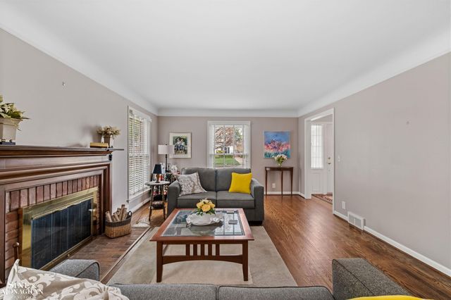 171 Moran Road, Grosse Pointe Farms, MI 48236