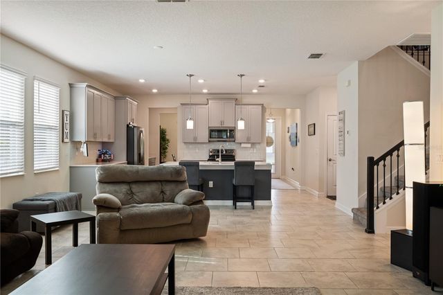 8926 FALLEN OAK DRIVE, Davenport, FL 33896