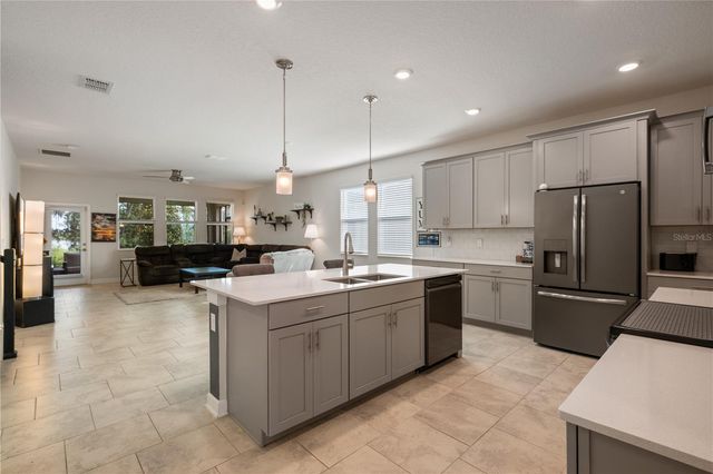 8926 FALLEN OAK DRIVE, Davenport, FL 33896