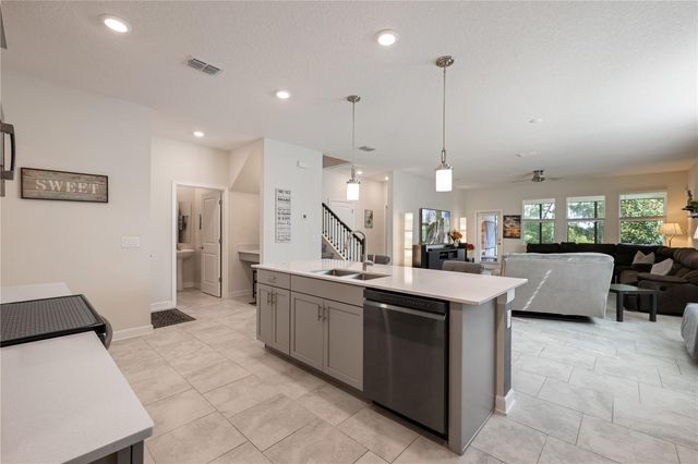 8926 FALLEN OAK DRIVE, Davenport, FL 33896