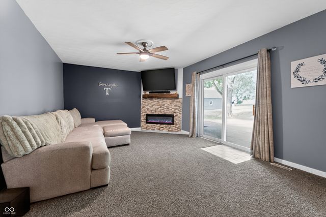 363 Shadow Hill Drive, Greenwood, IN 46142