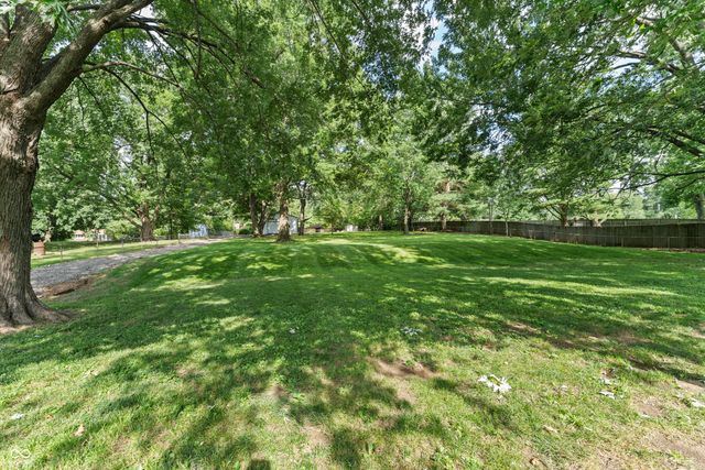 363 Shadow Hill Drive, Greenwood, IN 46142