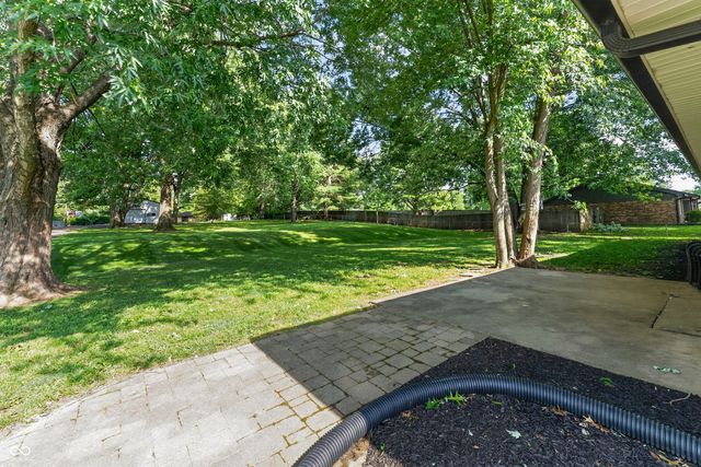 363 Shadow Hill Drive, Greenwood, IN 46142