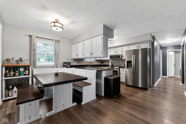 363 Shadow Hill Drive, Greenwood, IN 46142