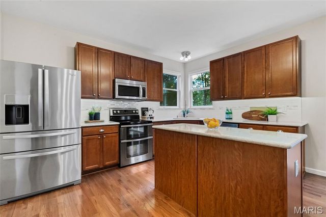 1705 Misty Manor Court, St Peters, MO 63376