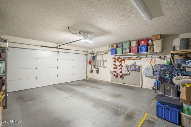 1562 E GLENEAGLE Drive, Chandler, AZ 85249