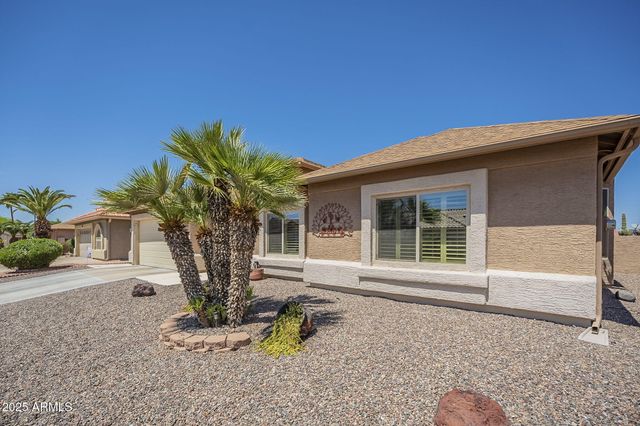 1562 E GLENEAGLE Drive, Chandler, AZ 85249