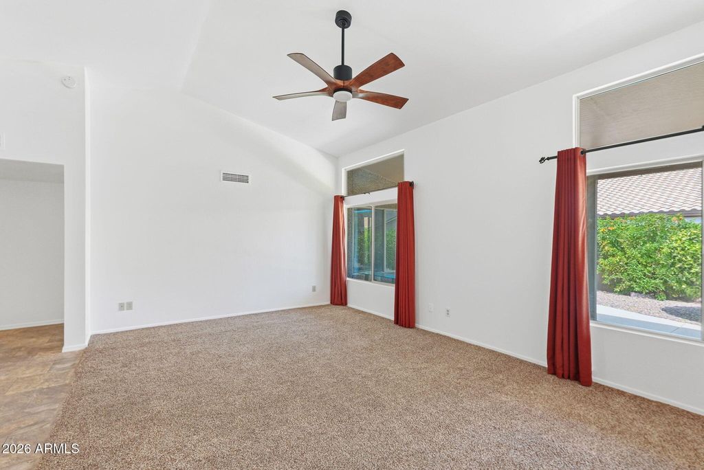 Image 23 of property listing at 1562 E GLENEAGLE Drive, Chandler, AZ 85249