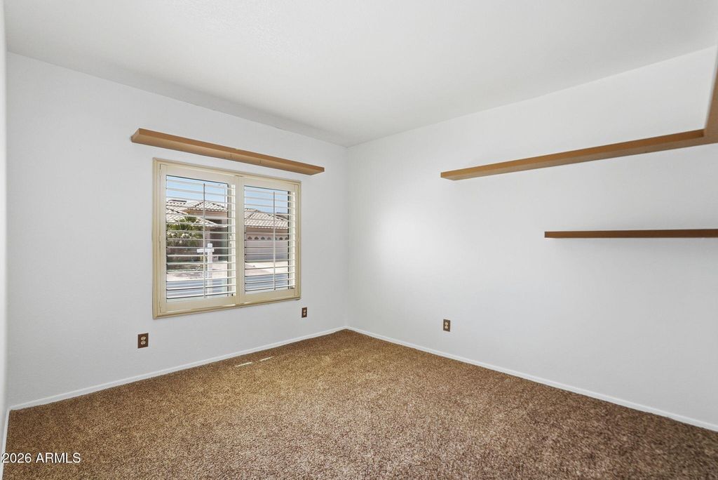 Image 27 of property listing at 1562 E GLENEAGLE Drive, Chandler, AZ 85249