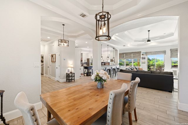 138 Private Road 4703, Castroville, TX 78009