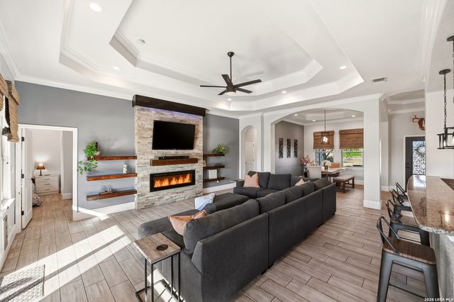 138 Private Road 4703, Castroville, TX 78009