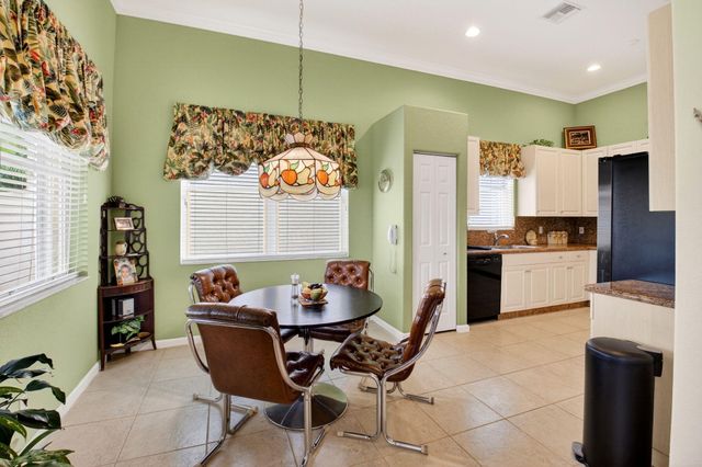 7063 Demedici Circle, Delray Beach, FL 33446