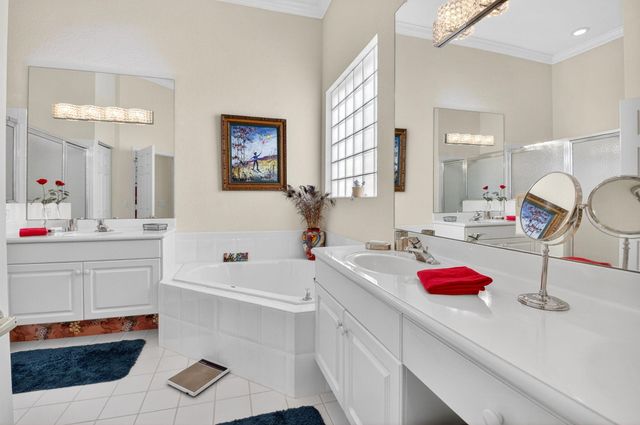 7063 Demedici Circle, Delray Beach, FL 33446