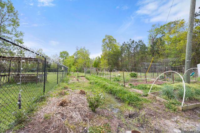 25482 Poirrier Ln, Denham Springs, LA 70706