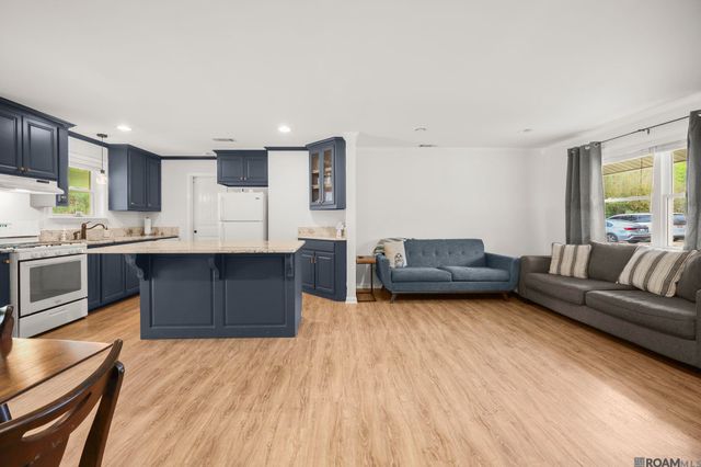 25482 Poirrier Ln, Denham Springs, LA 70706