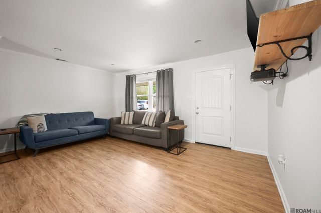 25482 Poirrier Ln, Denham Springs, LA 70706