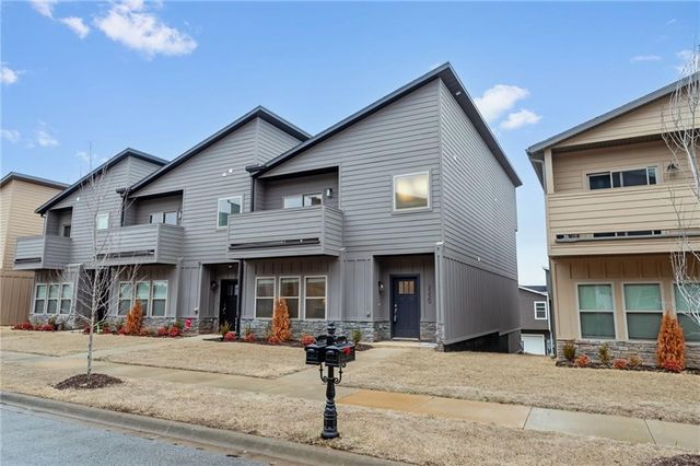 2220 W Million Lane, Fayetteville, AR 72704