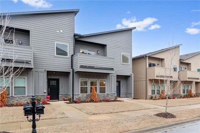 2220 W Million Lane, Fayetteville, AR 72704