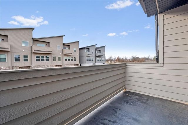 2220 W Million Lane, Fayetteville, AR 72704