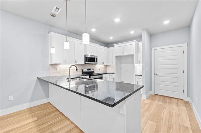 2220 W Million Lane, Fayetteville, AR 72704