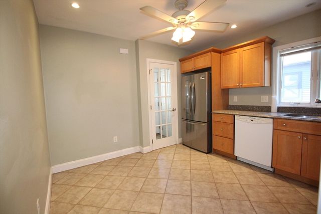 63 Foster St 63, Arlington, MA 02474