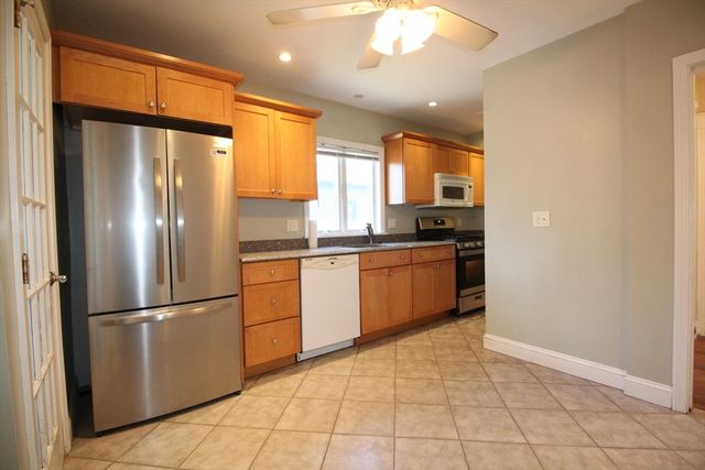 63 Foster St 63, Arlington, MA 02474