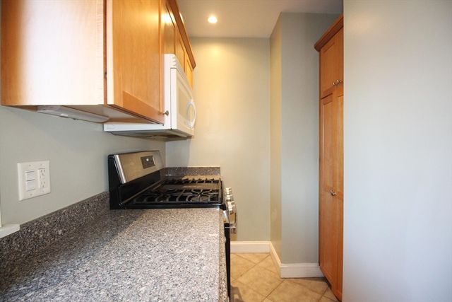 63 Foster St 63, Arlington, MA 02474