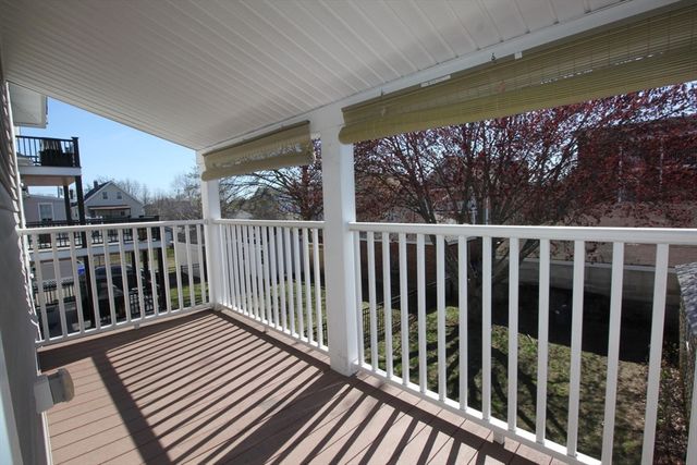 63 Foster St 63, Arlington, MA 02474