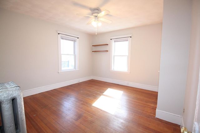 63 Foster St 63, Arlington, MA 02474